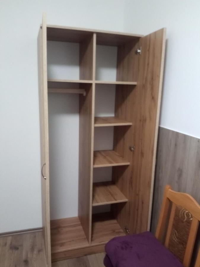 Budai Vam Apartmanhaz Печ Екстер'єр фото