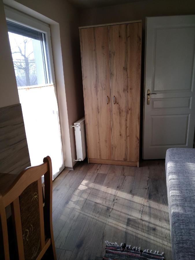Budai Vam Apartmanhaz Печ Екстер'єр фото