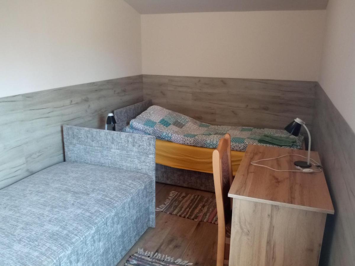 Budai Vam Apartmanhaz Печ Екстер'єр фото